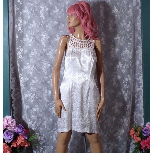 Vintage 90s Dress 1990s White Floral Vegas Wedding Engagement Size Small S/M - Picture 3 of 8